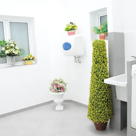 Geraeumige By Interhome Vecindario (Gran Canaria)